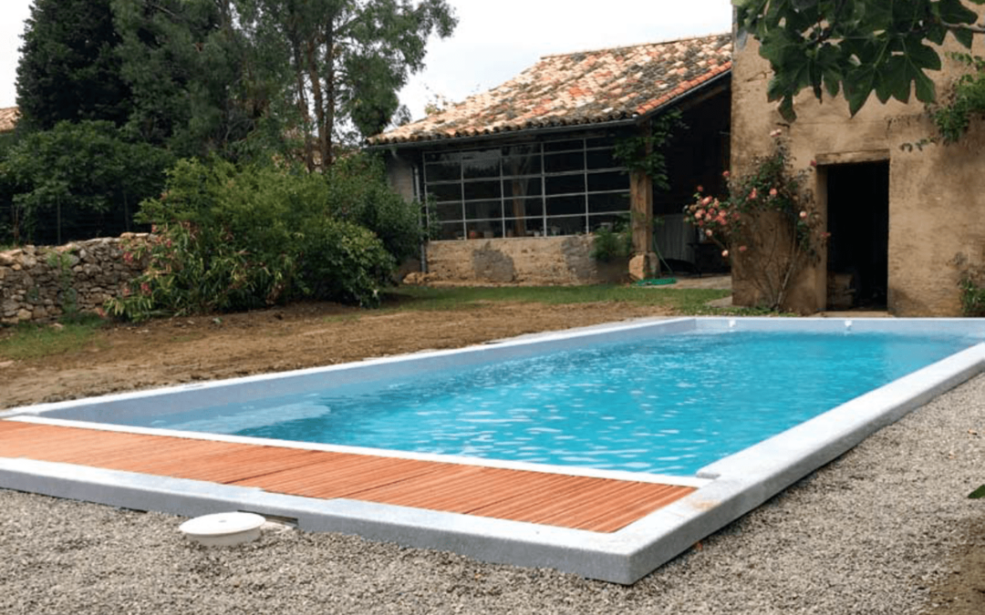 Piscine coque Platinium 8 avec ou sans volet*